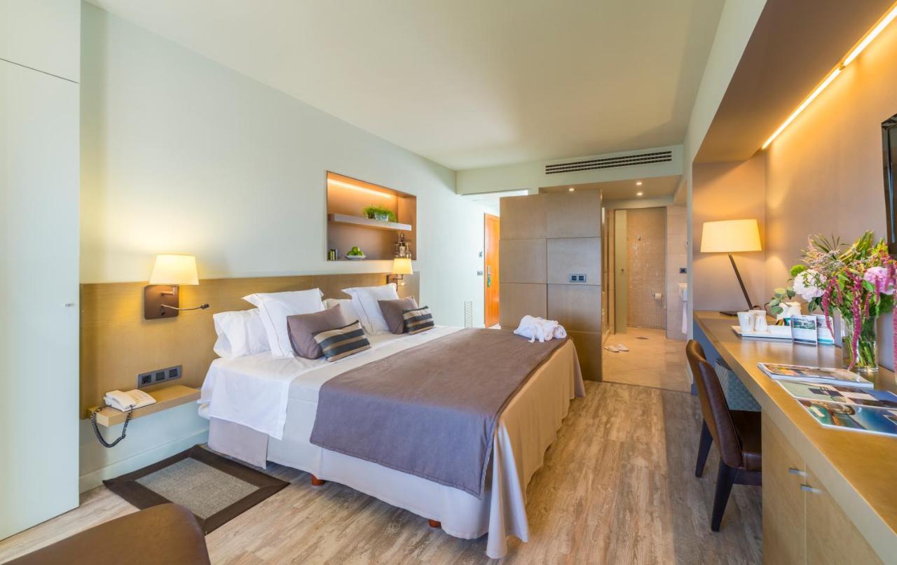 Hotel & Spa Terraza 4 Sup Roses Bagian luar foto
