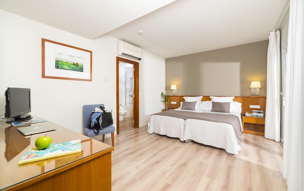 Hotel & Spa Terraza 4 Sup Roses Bagian luar foto