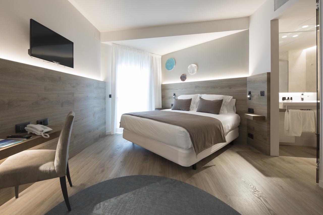 Hotel & Spa Terraza 4 Sup Roses Bagian luar foto